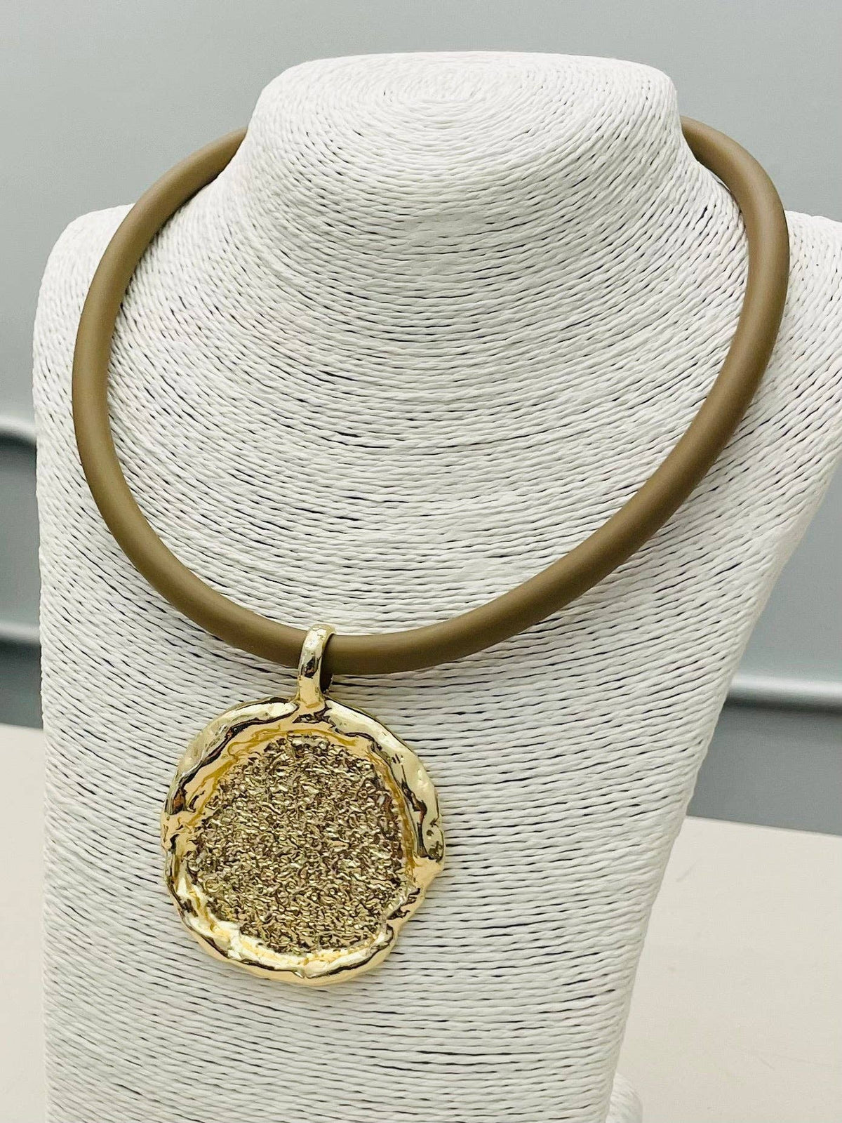 Magnolia Muse Necklace - The Grand Magnolia Boutique