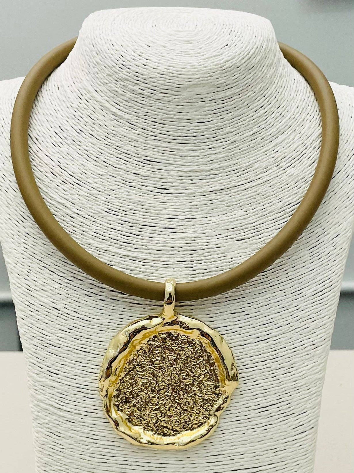 Magnolia Muse Necklace - The Grand Magnolia Boutique